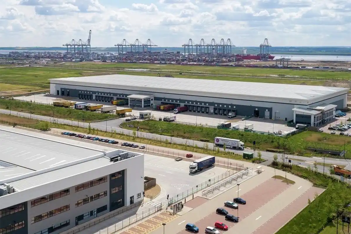 United Kingdom city skyline for toy shipping destination